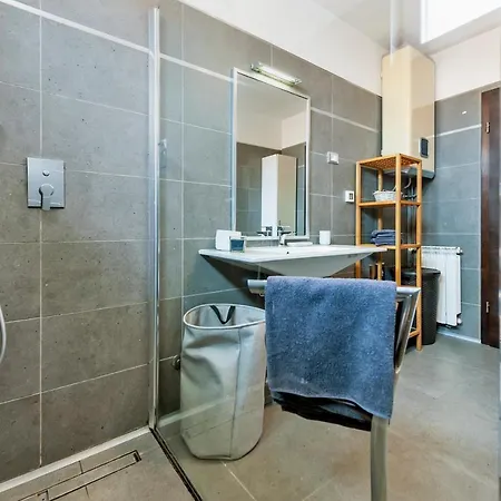 Cave Apartman